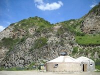 Radon-bath-yurt-with-mountain_200