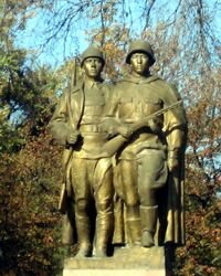 kosomol monument