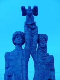 narynmonument Monument in the main Square