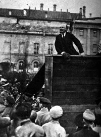 octobe2 Lenin addressing a meeting