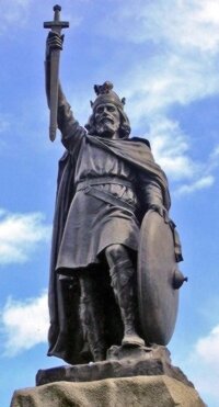 Statue of Alfred the Great in Winchester