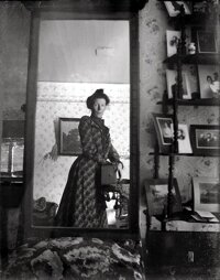 An example of a "selfie" taken in the early 1900s